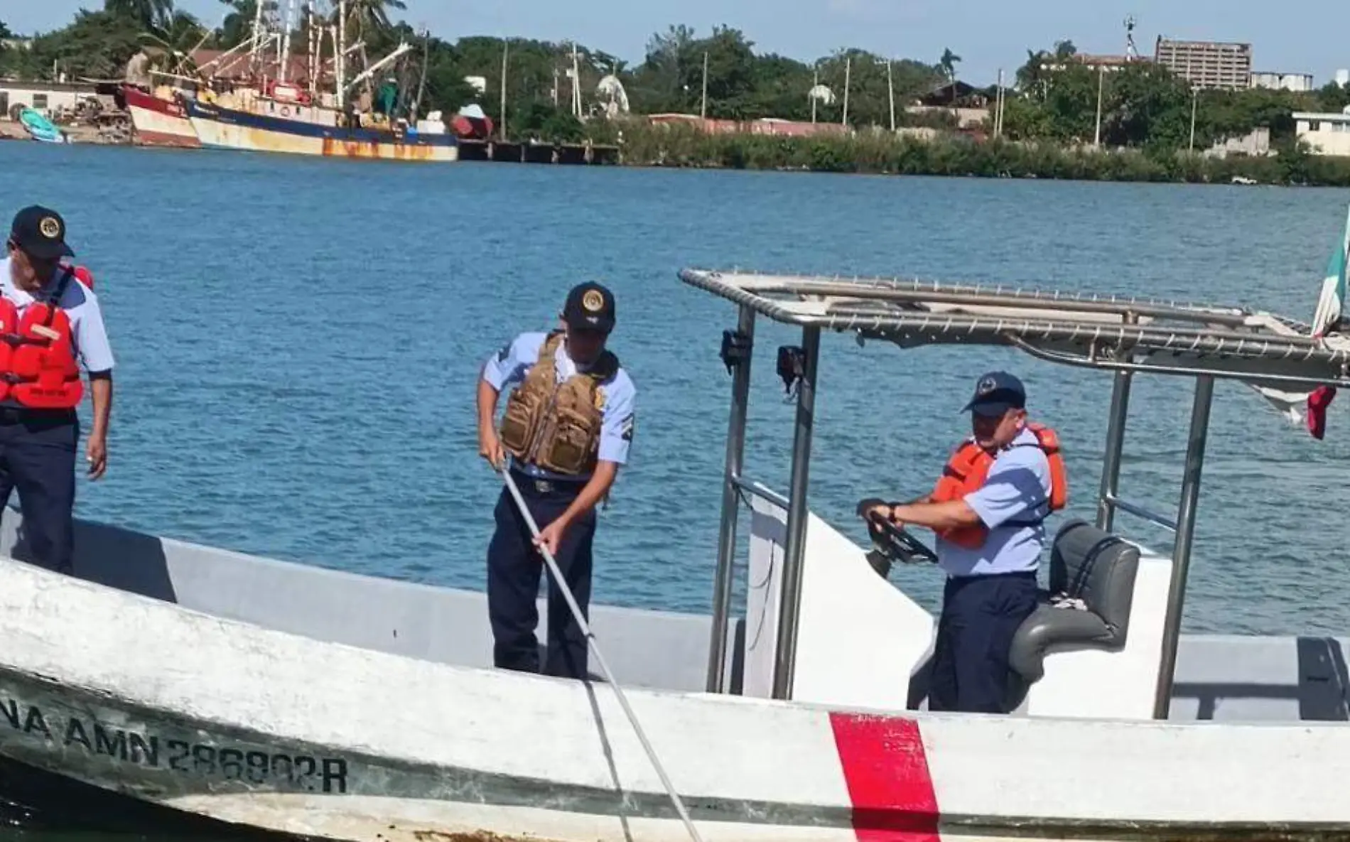 Flota cadáver en el río Pánuco, fue descubierto por un pescador PC Pánuco (1)